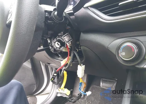 2021 Kia Forte Lxs z USA, uszkodzony, nr VIN 3KPF24AD8ME359476